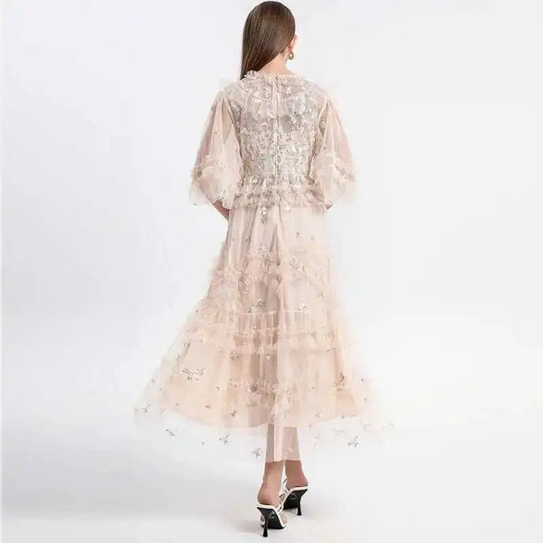 Vestido Midi Elegante e Florido