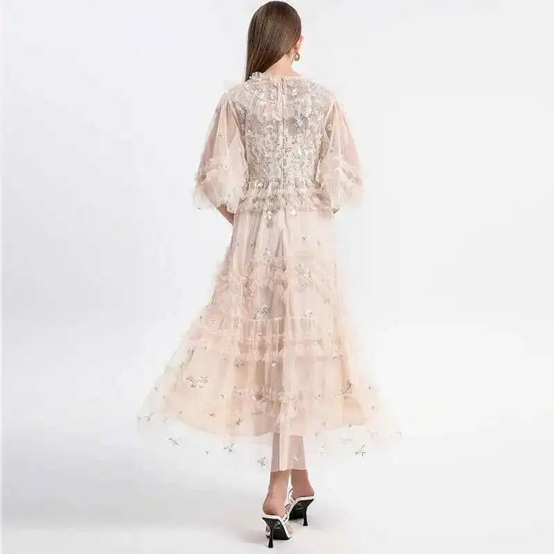 Vestido Midi Elegante e Florido